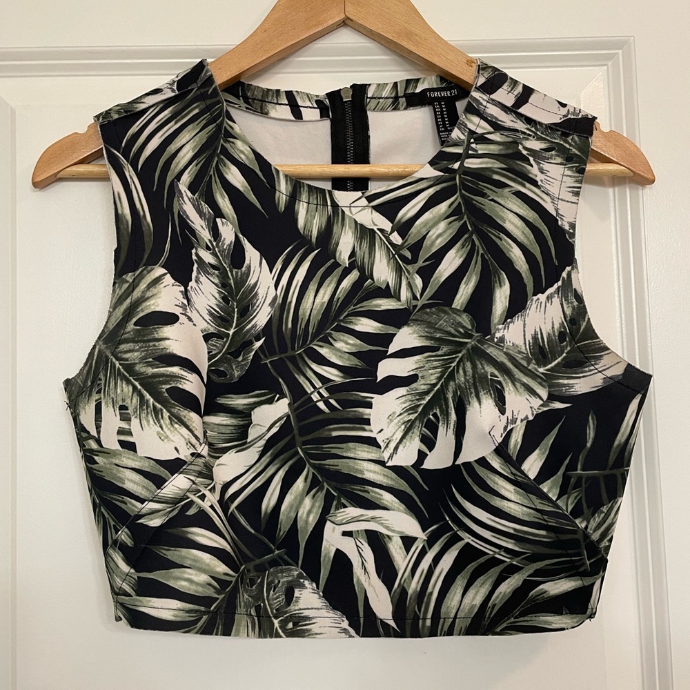 Forever 21 Tropical Leaf Print Crop Top
